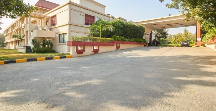 Hotel The Ummed Ahmedabad Airport Esterno foto